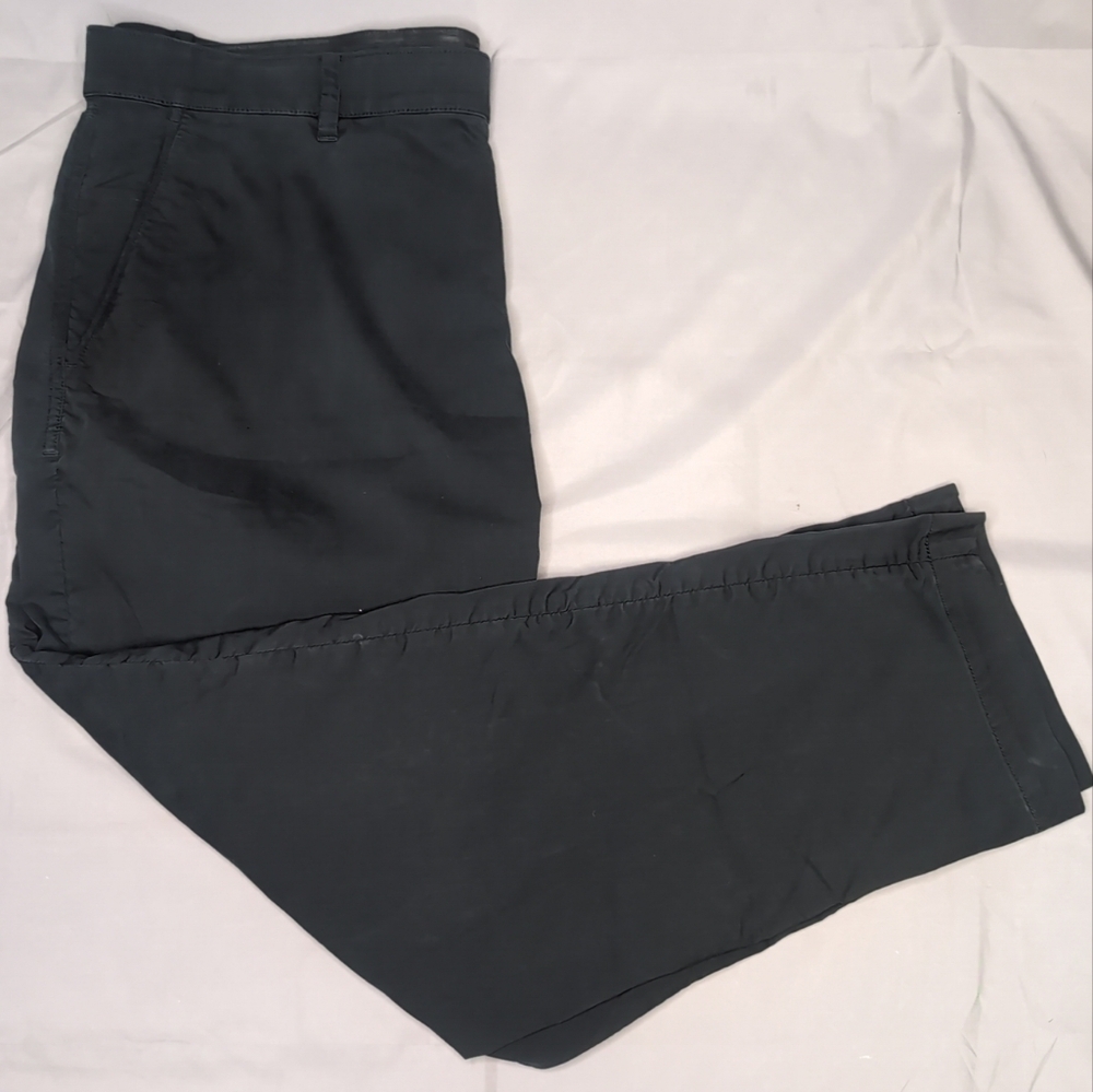 Nike Black Chinos Sleek Design 40/32